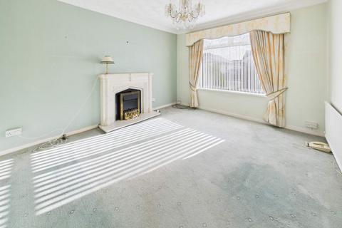 undefined, Lon Penllyn, Cardiff. CF14