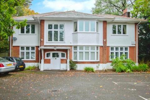 2 bedroom flat to rent, Nelson Road, Poole