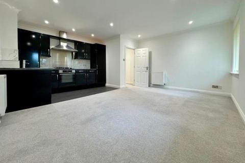 2 bedroom flat to rent, Nelson Road, Poole