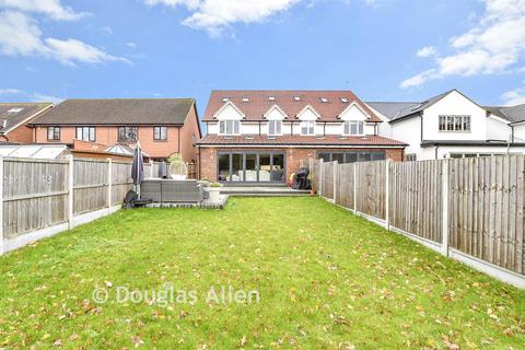 5 bedroom semi-detached house for sale, Norsey View Drive, Billericay CM12