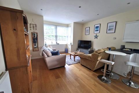 undefined, High Street, Hamble SO31