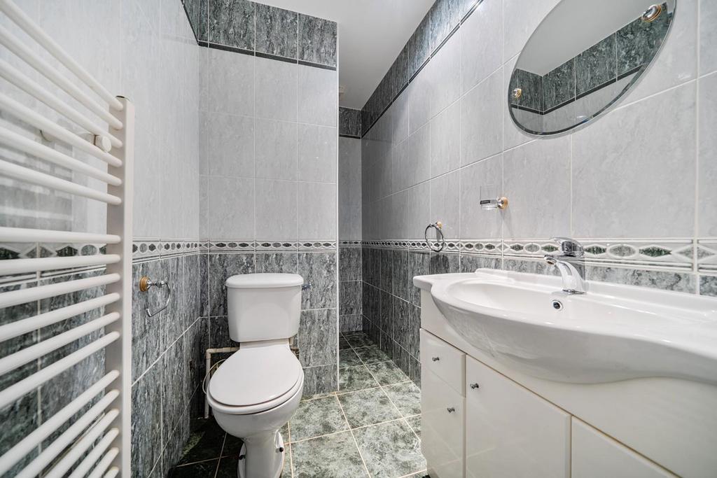 Ensuite.jpg