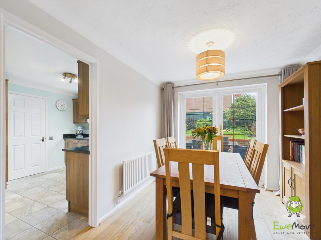 Ewe Move Estate Agents Basingstoke - Wood Close - D
