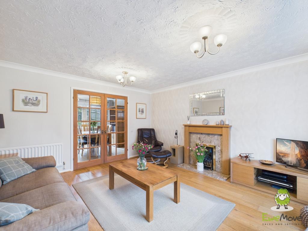Ewe Move Estate Agents Basingstoke - Wood Close - L