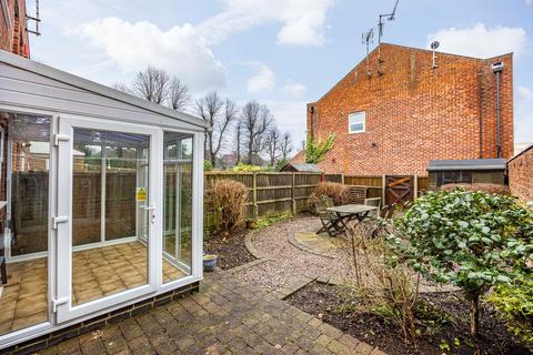 undefined, Wollaton Road, Nottingham, NG8