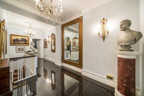 2 bedroom flat for sale, Portland Place, Marylebone, London, W1B