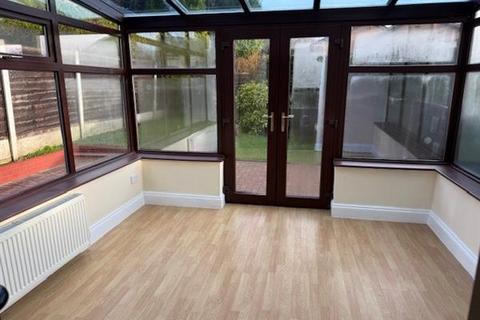 2 bedroom semi-detached house for sale, Sprucewood, Oldham
