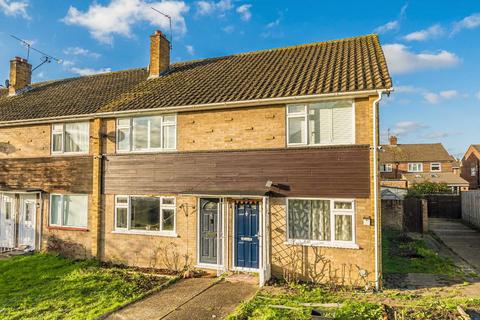 2 bedroom maisonette for sale, Heath Grove, Sunbury-On-Thames TW16