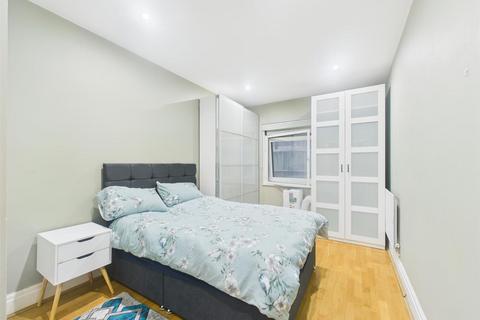 2 bedroom apartment to rent, Flat 113 Warren House, Beckford Close, Warwick Road, London