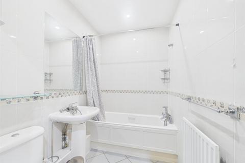 2 bedroom apartment to rent, Flat 113 Warren House, Beckford Close, Warwick Road, London