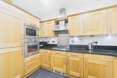 2 bedroom apartment to rent, Flat 113 Warren House, Beckford Close, Warwick Road, London