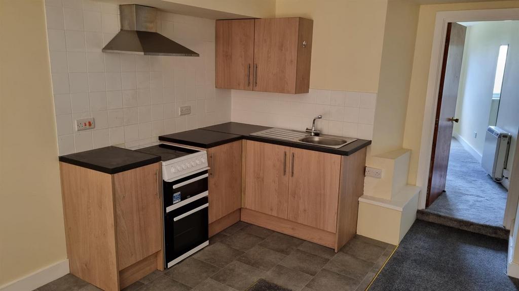 Kitchen 1.jpeg