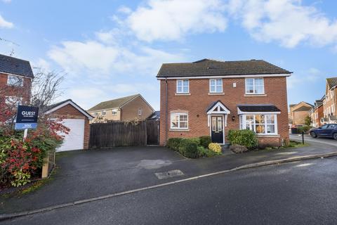3 bedroom semi-detached house for sale, Steel Close, Bromsgrove B60 3GQ