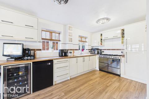 4 bedroom detached house for sale, Abbotsmead, Heybridge
