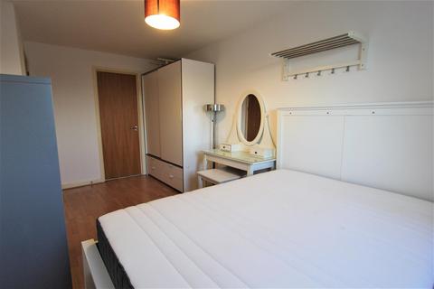 2 bedroom flat to rent, Aspect 14, Elmwood Lane