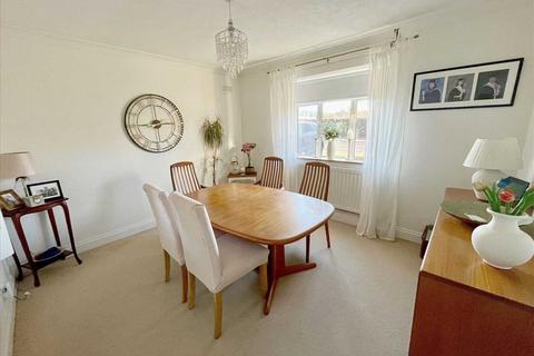 3 bedroom semi-detached house for sale, Reddings Avenue, Bushey, WD23.