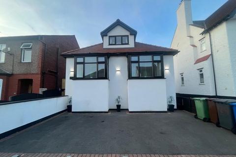 The Avenue, Leigh