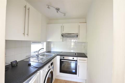 1 bedroom apartment to rent, Alexander Close, Barnet EN4