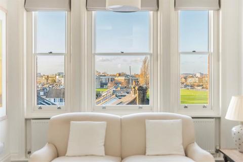 3 bedroom flat for sale, Castelnau Mansions, London SW13