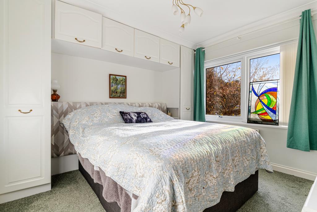 A24 - Embankment Rd, Flat 6 The Moorings, Kingsbri