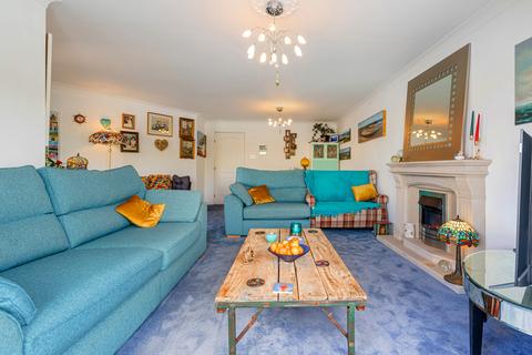 2 bedroom flat for sale, Embankment Road, Kingsbridge
