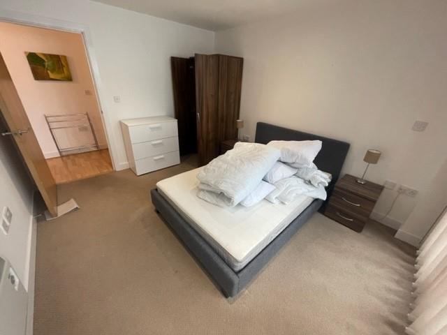 18 bedroom 2.jpg