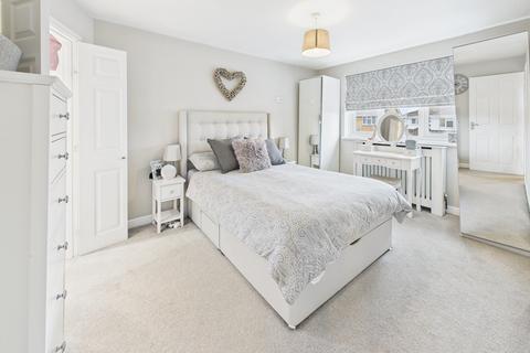3 bedroom detached house for sale, Birchwood Gardens, Cardiff. CF14