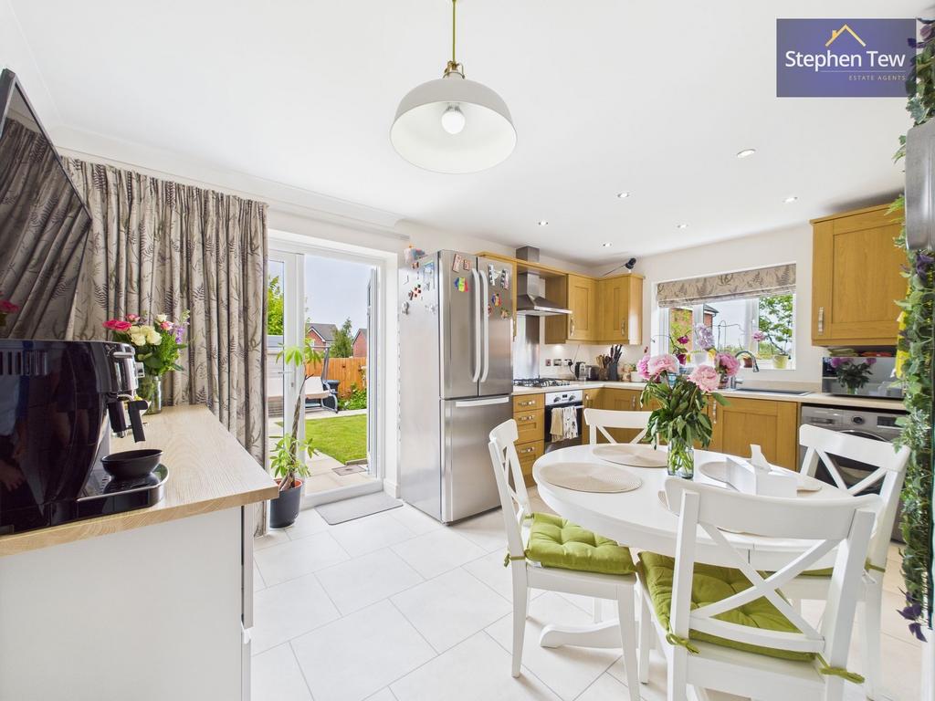 Kitchen / Diner