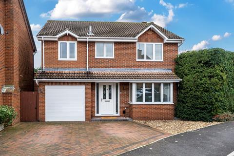 4 bedroom detached house for sale, Thetford Gardens, Chandler's Ford, Hampshire, SO53