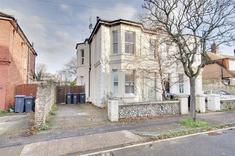 undefined, Madeira Avenue, Worthing, BN11