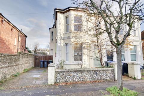 undefined, Madeira Avenue, Worthing, BN11