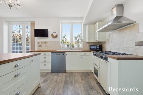 undefined, Repton Avenue, Gidea Park, RM2