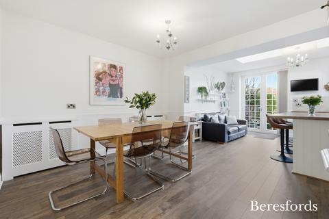 undefined, Repton Avenue, Gidea Park, RM2