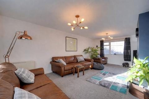 3 bedroom chalet for sale, Caudle Avenue, Lakenheath, Brandon, Suffolk, IP27