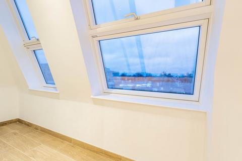 1 bedroom apartment to rent, Inglis Road, London, W5
