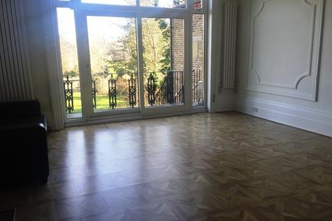 Studio to rent, Parsifal Road, West Hampstead NW6