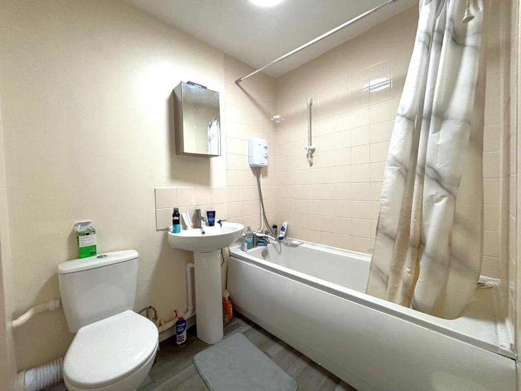 Bathroom.jpeg