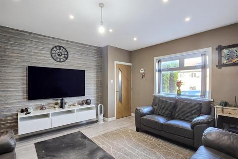 undefined, Estcourt Road, Bradford BD7