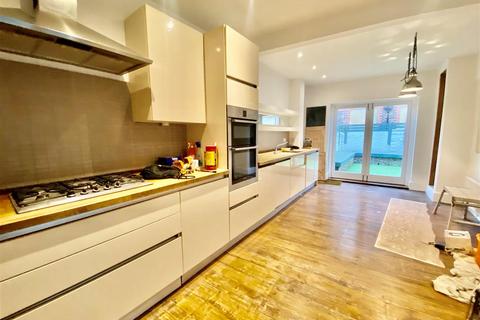 undefined, Ashdown Road, Worthing