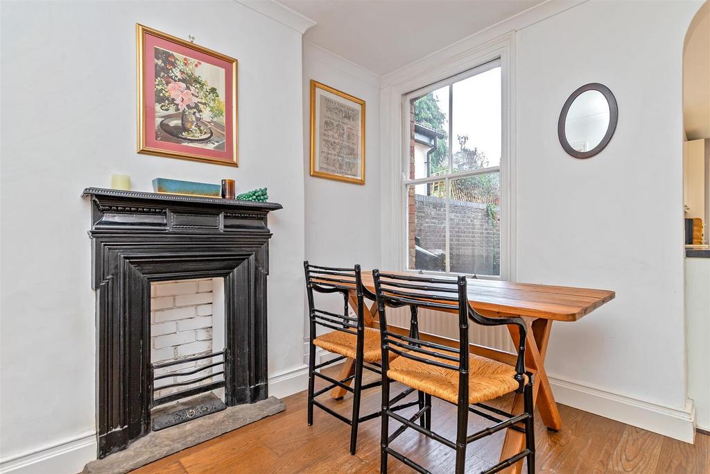 8 Kimberley Road-7.jpg
