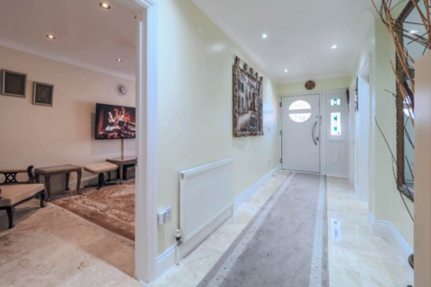 4 bedroom detached house for sale, Kynaston Wood, Harrow HA3