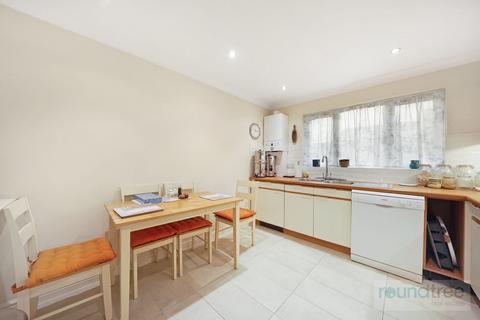 2 bedroom apartment for sale, Normandy House, Regency Crescent NW4