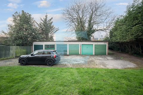 2 bedroom maisonette for sale, Byron Court, Byron Road, Mill Hill, London, NW7