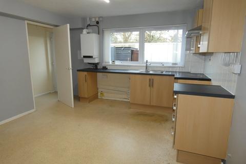 3 bedroom terraced house to rent, Florence Barclay Close, Thetford, IP24 1TB