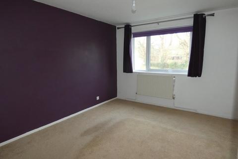 3 bedroom terraced house to rent, Florence Barclay Close, Thetford, IP24 1TB