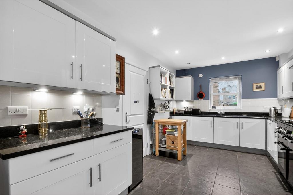Pnmb1002.jpg