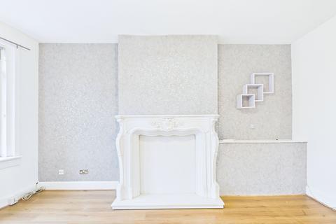 2 bedroom flat to rent, 102 Whitburn Street