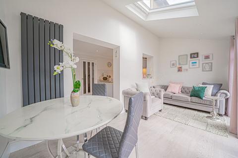 3 bedroom semi-detached house for sale, Enderby Close, Bentley Heath, B93