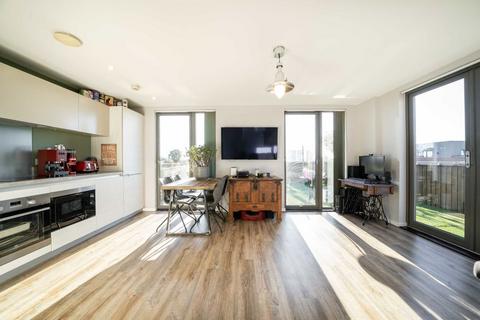 2 bedroom flat for sale, Robertson Road, London E16