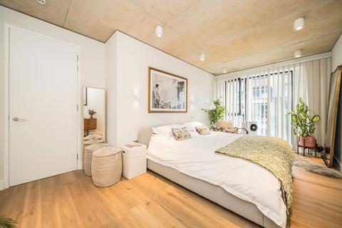 undefined, Mentmore Terrace, London E8